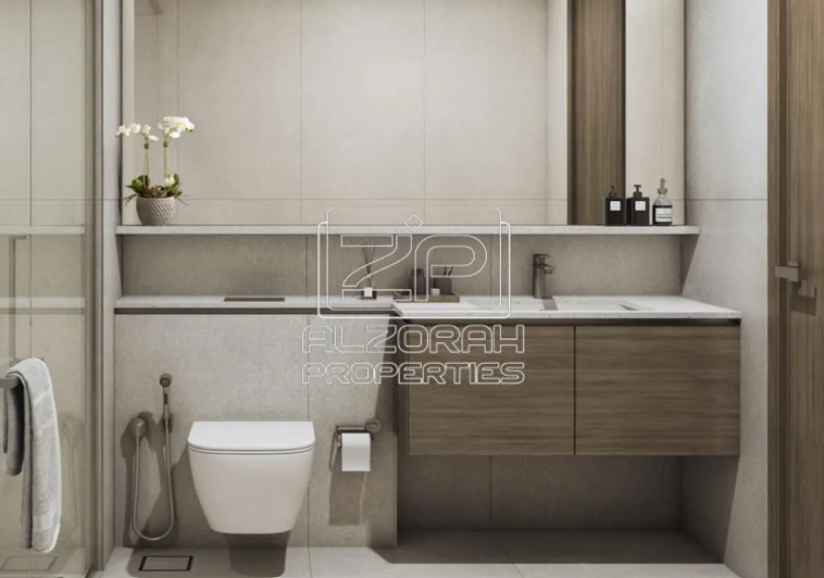 selene beach apartment bathroom