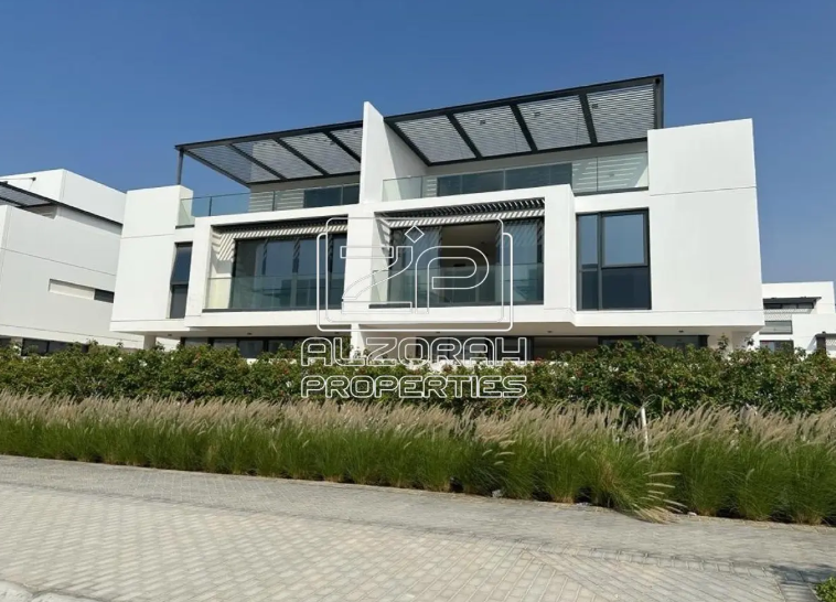 sun island exterior