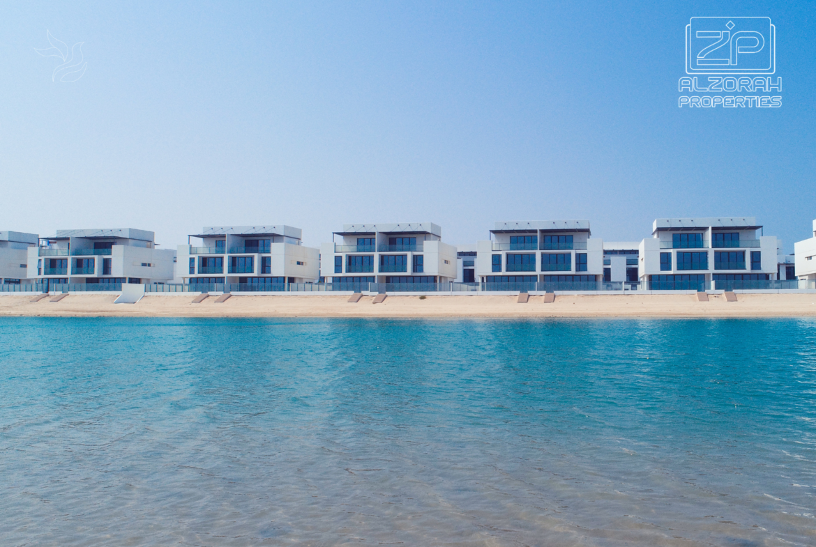 luxury waterfront homes