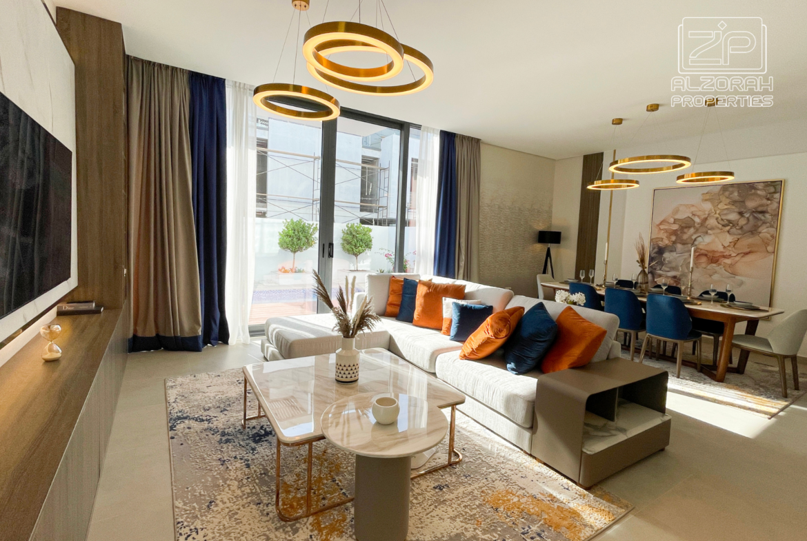 luxury waterfront homes