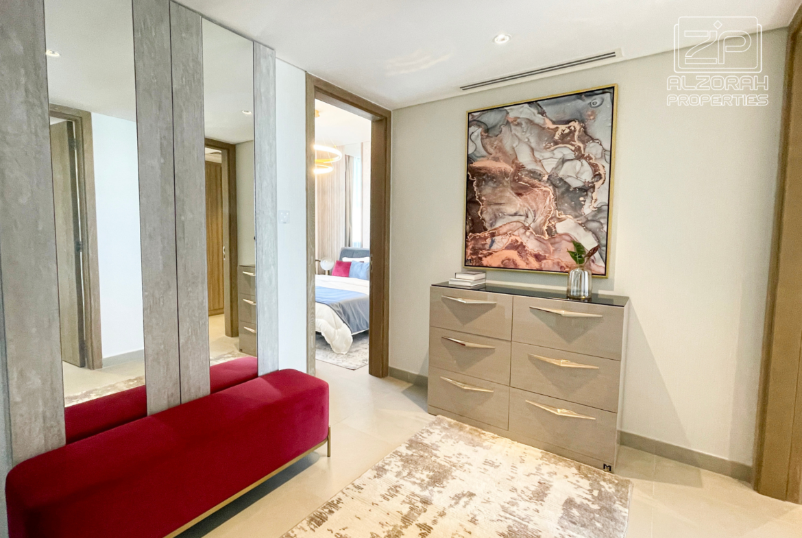 luxury waterfront homes