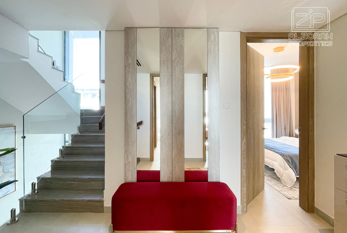 luxury waterfront homes