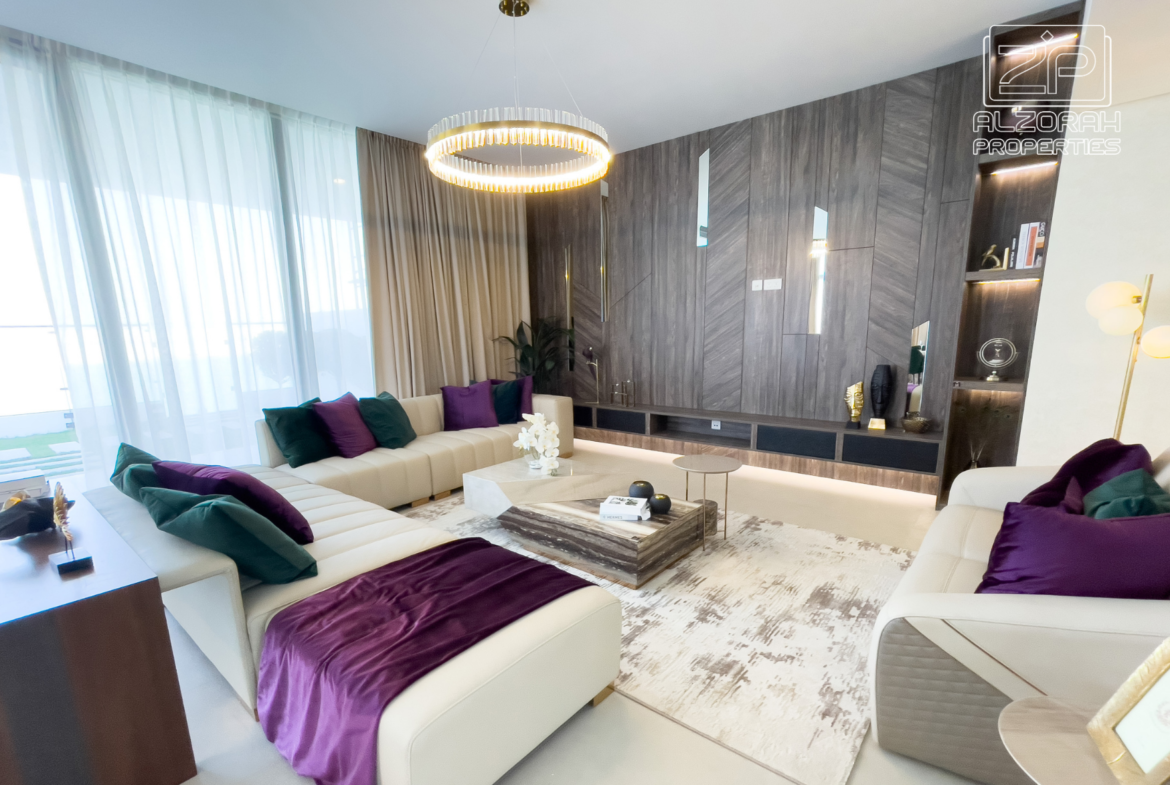 luxury waterfront homes